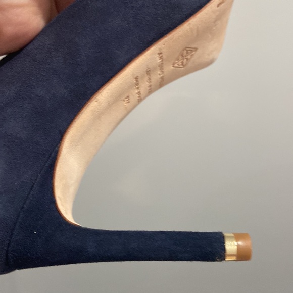 Antonio Melani Blue Heels w/ heel top piece gold Size 8m EUC worn twice leather - Picture 15 of 16